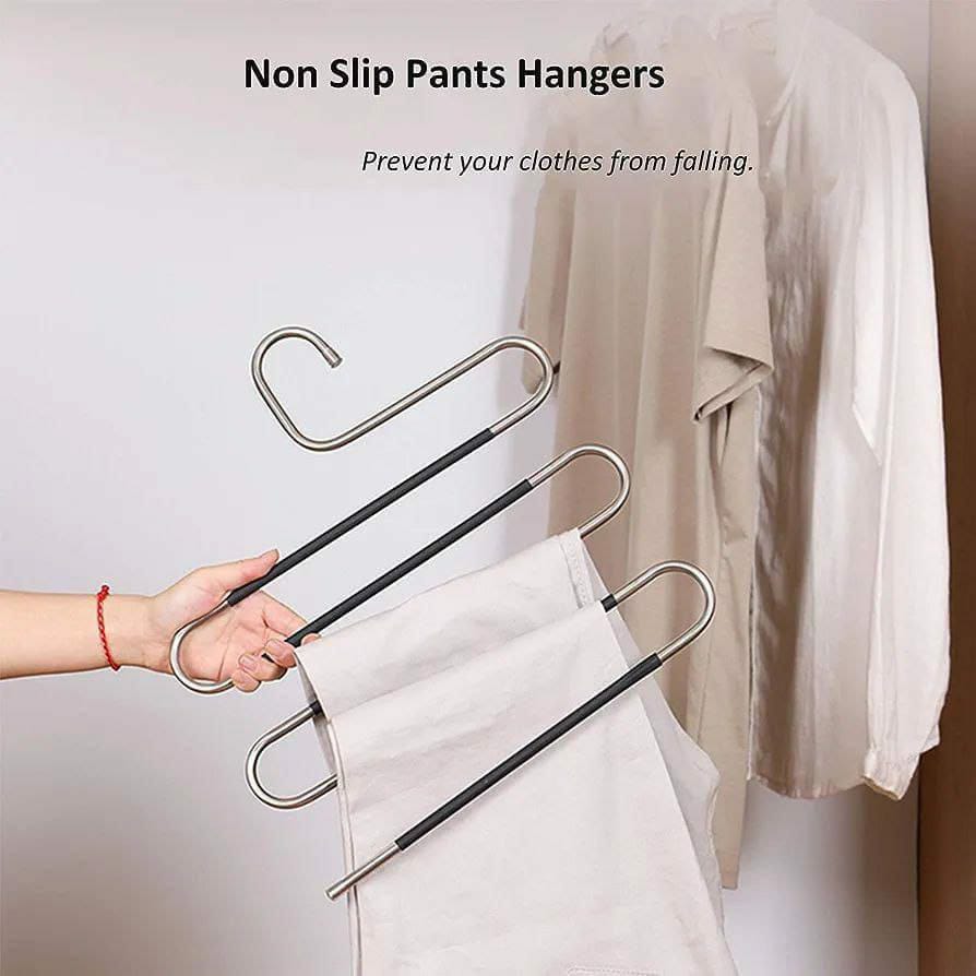 S-shaped non slip hangers