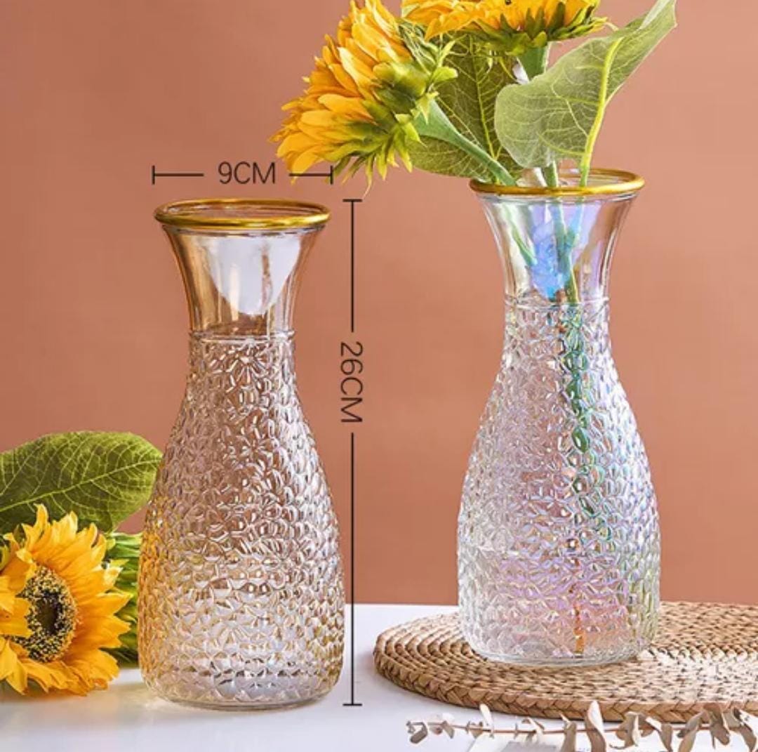 Glass flower vase