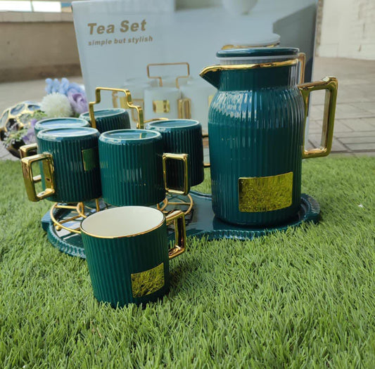 Tea set with gold rim