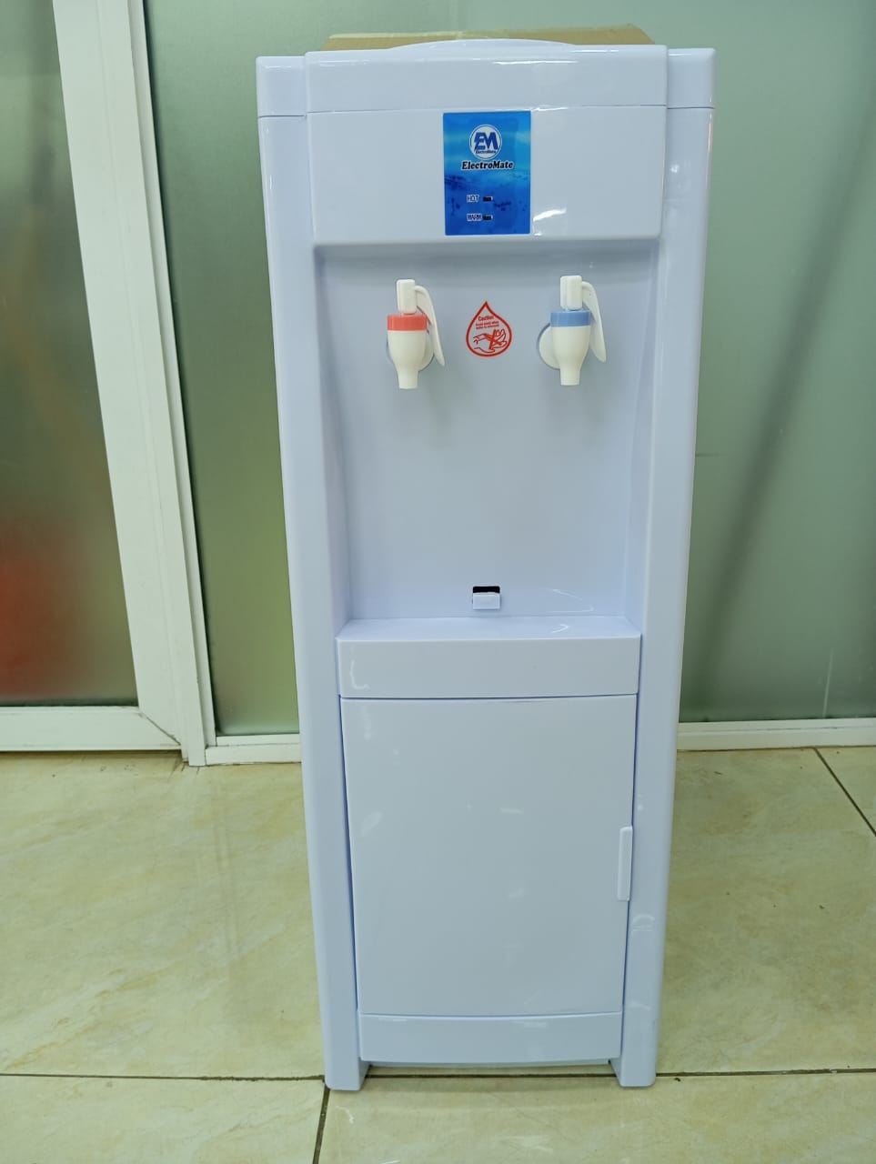 Hot and warm water dispenser