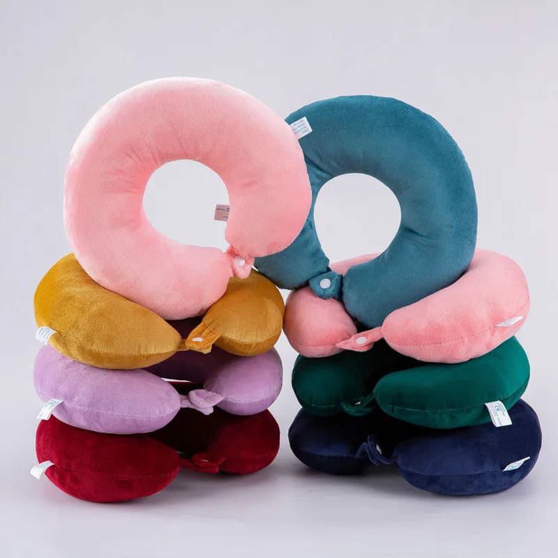 U-shaped neck pillow