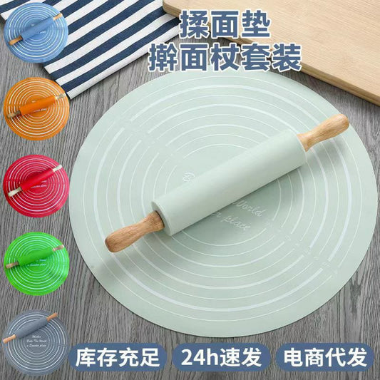 Silicone kneading mat with rolling pin set