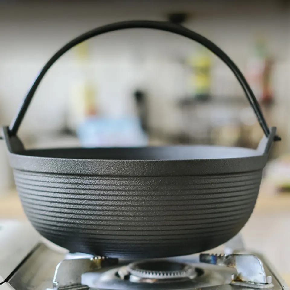 Pre-seasoned Pure Cast Iron Flat Bottom Wok with Wooden Lid