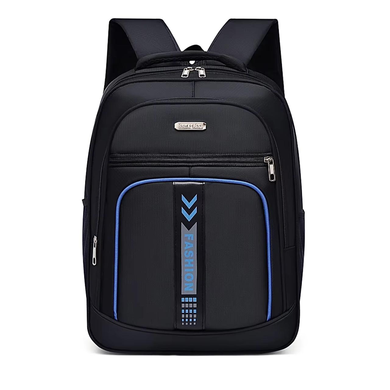 Versatile & Spacious backpack / School for Students, Professionals & ideal for traveling since it’s big capacity