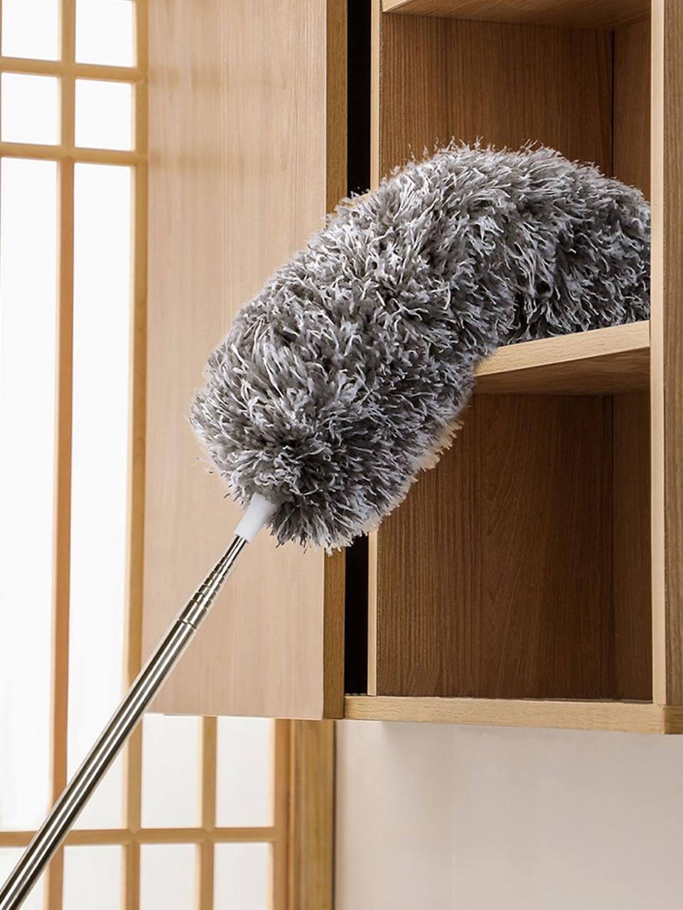 Microfiber Duster Extra Long Telescopic Pole Scratch-Resistant Cover