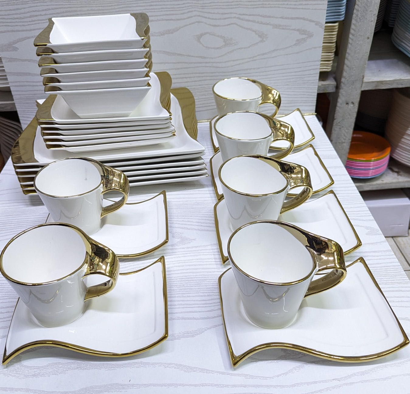 30 PCs set GOLD UNIQUE DINNER SET