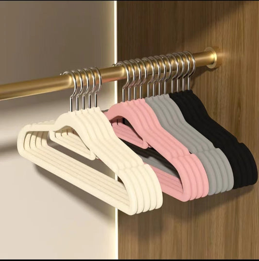 10pcs Velvet Hangers