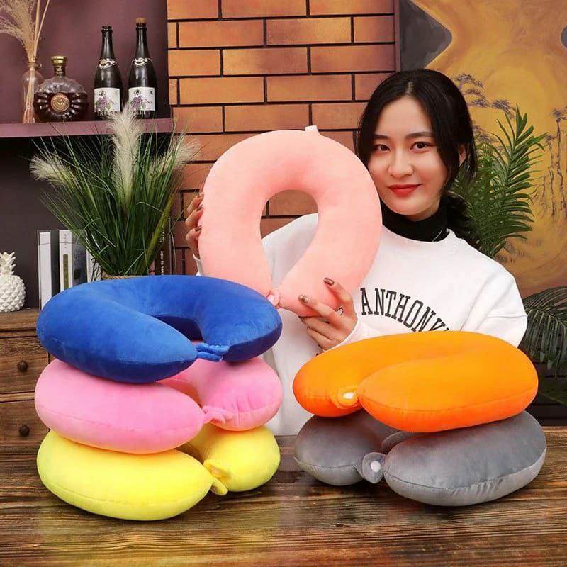 U-shaped neck pillow